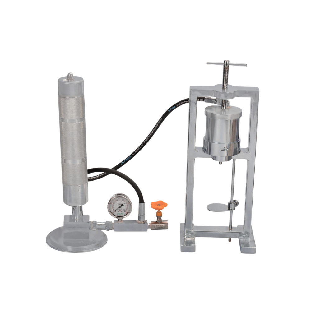 Dead weight filter press with stacked calibrated weights above the mud cell